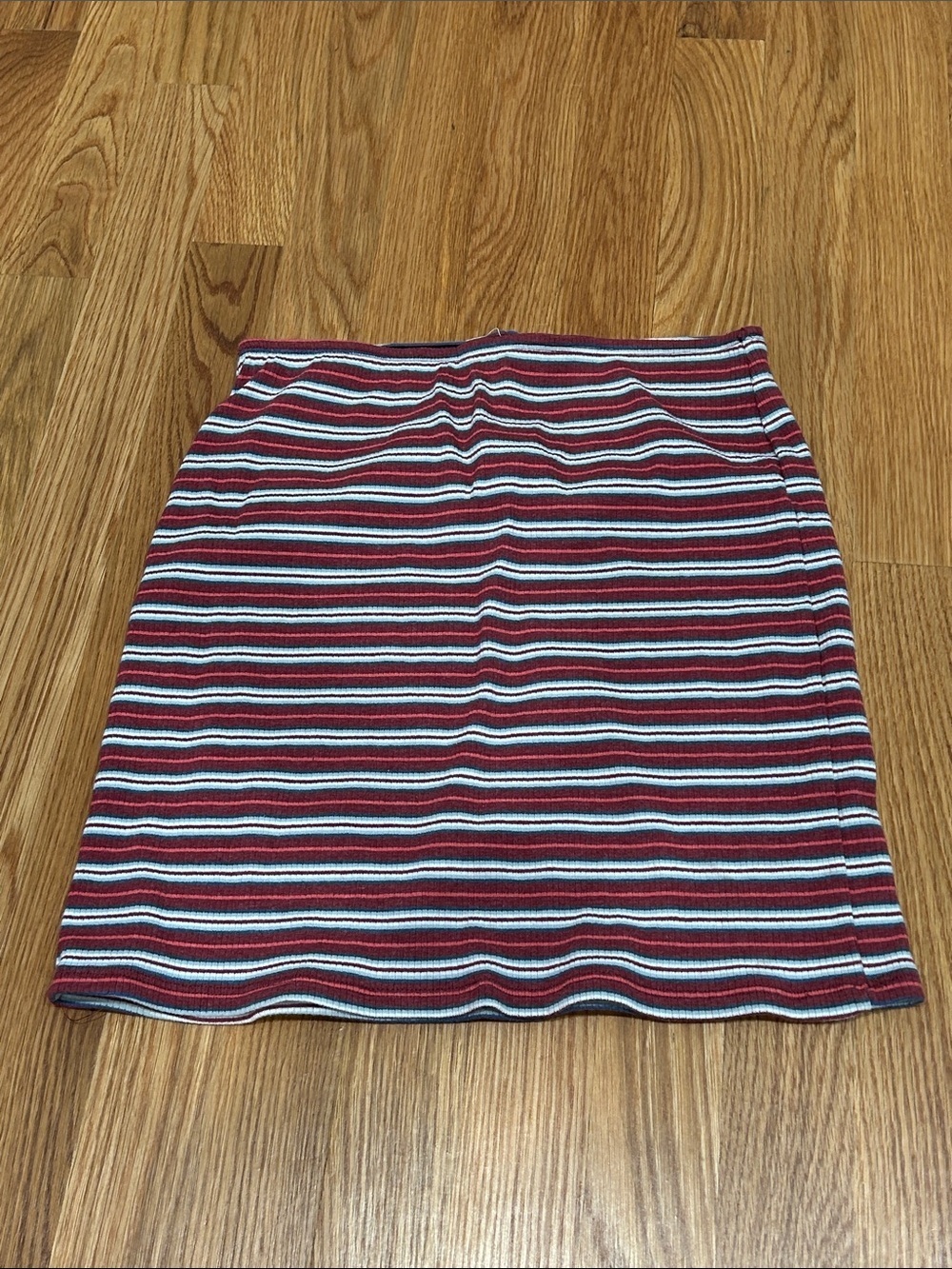 Hollister Red & White Striped Knit Cotton Mini Skirt women’s small pull on style